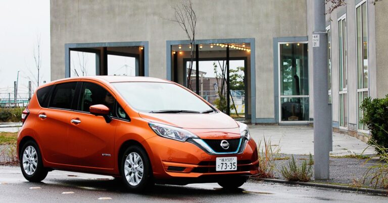 Japan Car Rental Guide: Airport Pick-up & Options with Driver