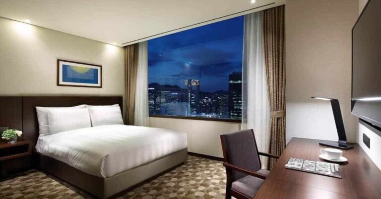 7 Best Hotels in Myeongdong, Seoul for Tourists