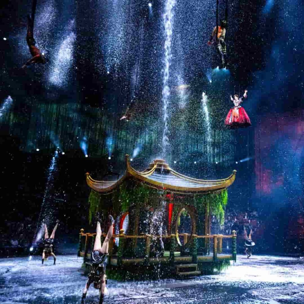 house-of-dancing-water-reviews-reddit-tripadvisor-worth-it