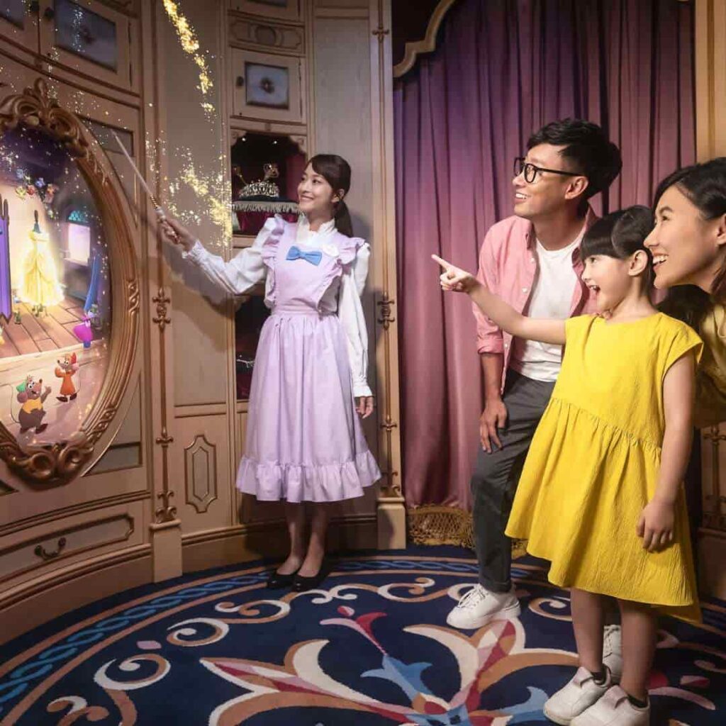 bibbidi-bobbidi-boutique-magical-mirror-park-package-hong-kong-min