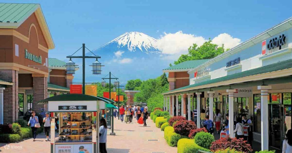 mt-fuji-tour-with-gotemba-premium-outlet-lunch-shopping-hot-spring-bath-ryokan