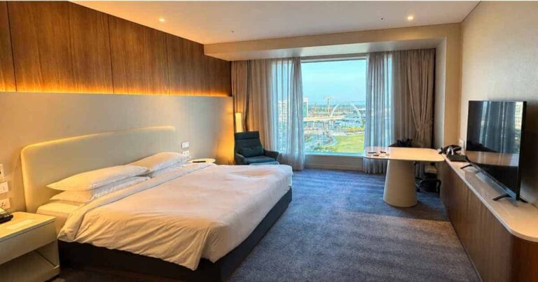 Best Hotels Near Incheon Airport Terminals 1 & 2 with Free Shuttle